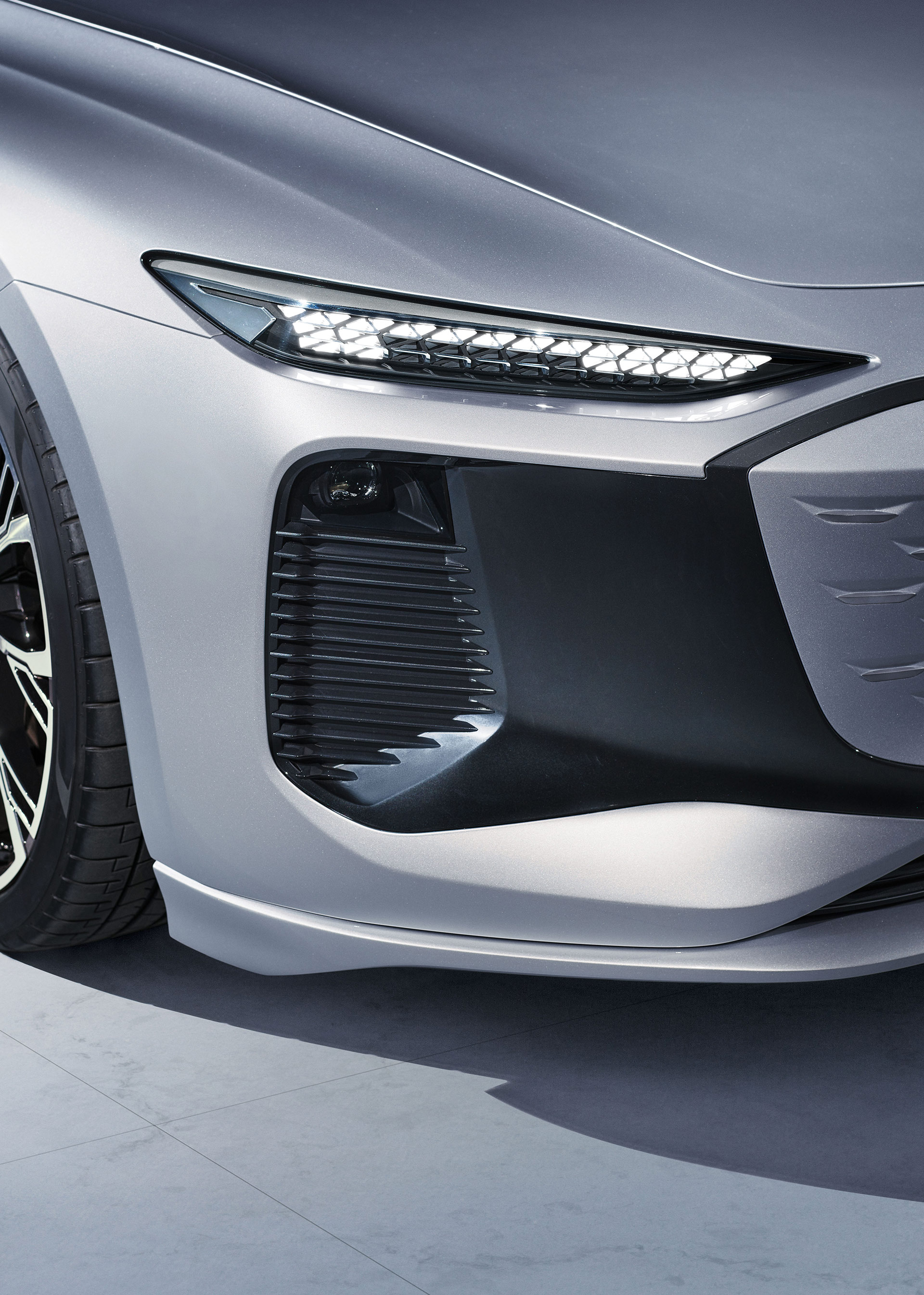 Close-up of the concept car’s air curtain intakes. 